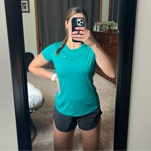 Nike Dri-Fit Women’s Short Sleeve Crewneck Shirt